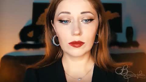 The divine Beverly online show from September 17, 7:06 pm