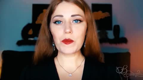 The divine Beverly online show from September 10, 7:15 pm