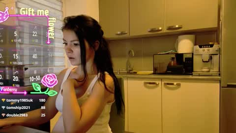 Snapshot of missbya chatting on October 10, 5:46 am missbya online show from October 10, 5:46 am