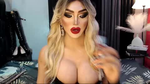 PRIESTESS CHANNEL online show from February 18, 8:14 pm