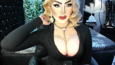 PRIESTESS CHANNEL online show from October 19, 8:35 pm