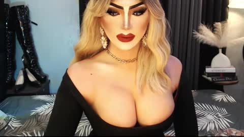 PRIESTESS CHANNEL online show from November 15, 5:14 pm