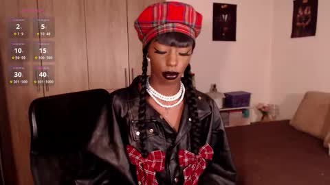 Emilie Diaz online show from November 27, 11:34 pm