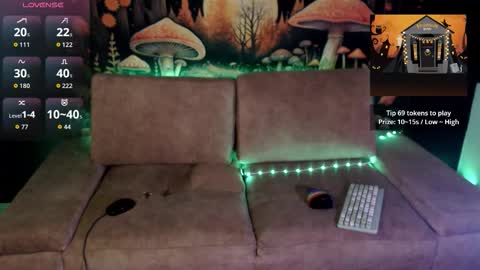 Snapshot of missfungi chatting on October 3, 1:48 am Luna online show from October 3, 1:48 am