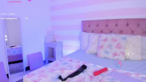 Melany Hiller online show from January 25, 4:02 am