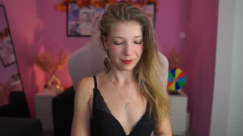 Melissa online show from December 1, 7:23 pm