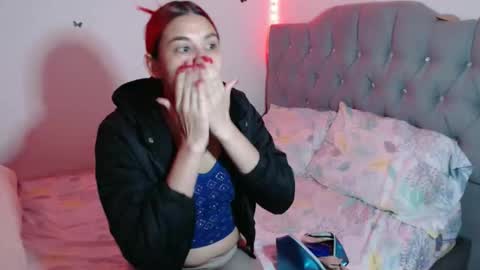 Snapshot of misskarol18 chatting on October 16, 11:32 am misskarol18 online show from October 16, 11:32 am