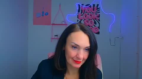 Christina online show from February 7, 12:30 pm