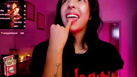 Snapshot of misslana_wn chatting on September 19, 5:44 am LanaLul online show from September 19, 5:44 am