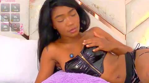 lyly  independient model online show from November 19, 5:56 pm