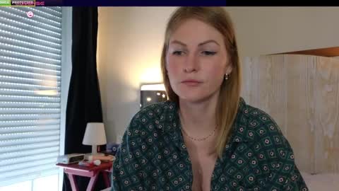 Misslucci online show from February 10, 9:25 am