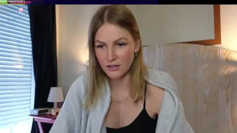 Misslucci online show from February 9, 9:47 am