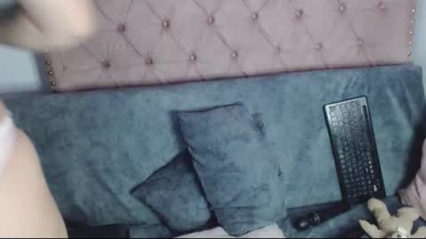 luccy online show from February 27, 8:23 pm