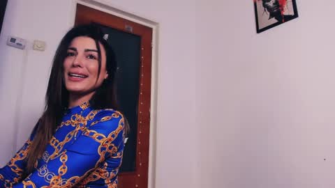 Lullu online show from February 3, 2:32 pm