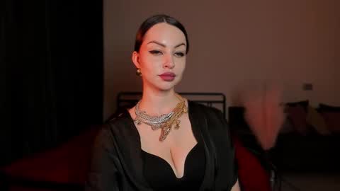   online show from November 30, 1:07 pm