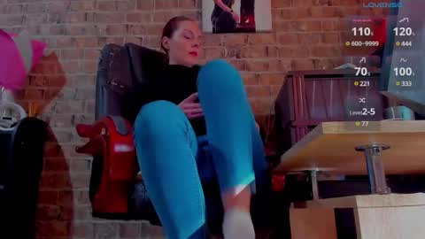 Miss Venus online show from March 5, 10:22 am