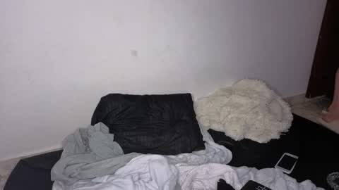 sarah online show from April 5, 11:57 pm