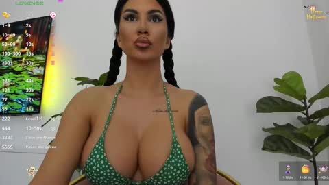 Renata online show from October 28, 8:32 pm