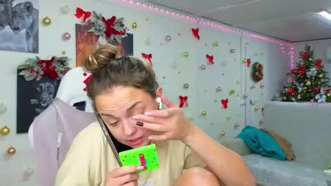 . online show from January 8, 12:11 pm