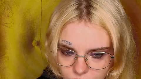 Misss Lola Angel online show from October 19, 2:44 pm