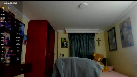 missvalery1 online show from May 27, 1:57 am