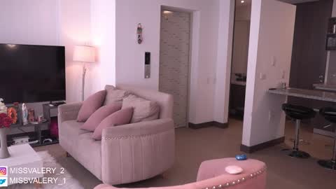 Snapshot of missvalery_1 chatting on March 12, 7:47 pm OF online show from March 12, 7:47 pm