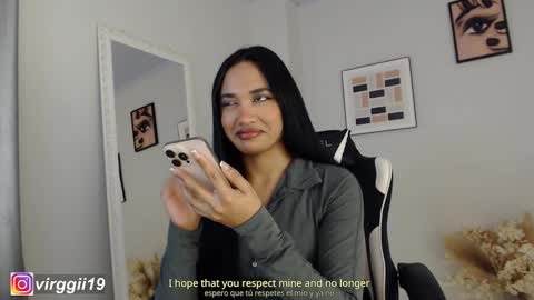 missvirggii online show from November 11, 10:23 pm