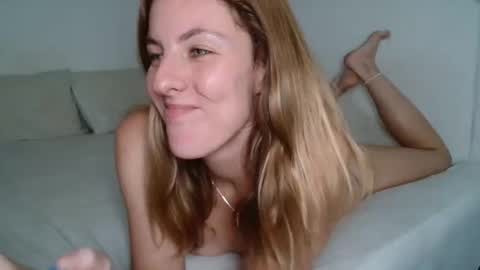 Monique  online show from January 10, 11:43 pm