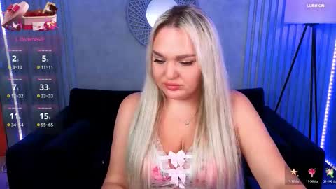 missyymarty online show from November 21, 10:24 am