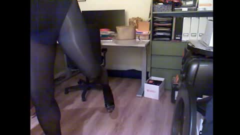 Snapshot of misterbobbyxx chatting on October 24, 11:38 pm misterbobbyxx online show from October 24, 11:38 pm
