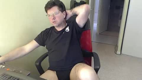 mistercoeur online show from February 18, 4:18 pm