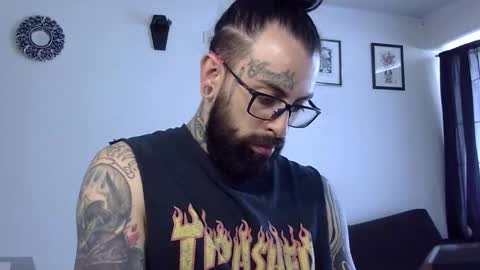     online show from October 2, 3:22 pm