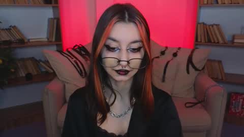 Marcelline online show from January 15, 10:35 am