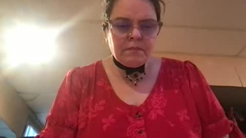 MistyVale online show from April 28, 3:38 pm