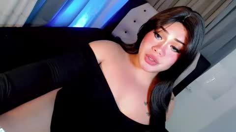 Snapshot of mistress_marta69 chatting on October 14, 2:14 am mistress_marta69 online show from October 14, 2:14 am