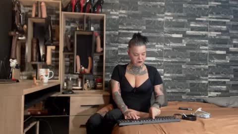 Mistress Mirybossy online show from January 12, 1:32 am