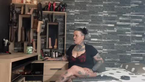 Mistress Mirybossy online show from May 30, 4:44 am
