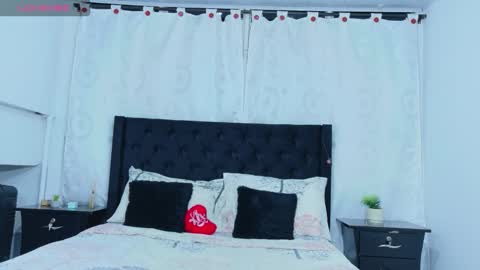 mistresskattia online show from September 16, 1:51 am