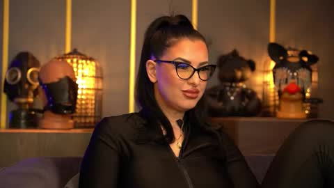 Mistress Kelly online show from February 21, 11:41 pm