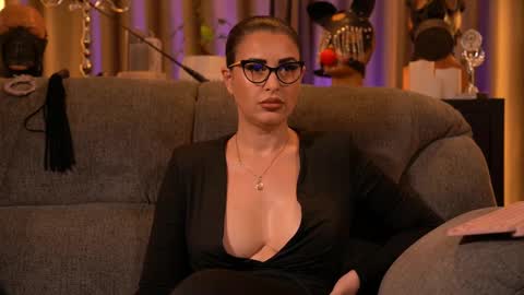 Mistress Kelly online show from November 23, 12:08 am