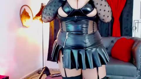 Mistresslombana online show from July 12, 6:49 am