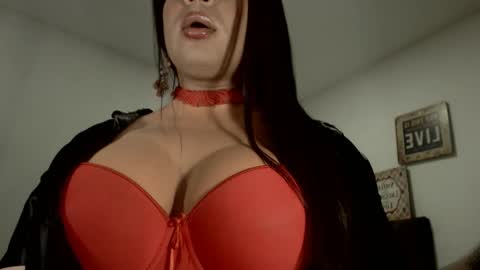Snapshot of mistressxxalice chatting on February 12, 5:37 am ALICE MADANE online show from February 12, 5:37 am