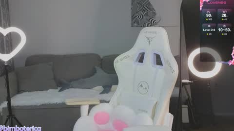 Snapshot of misty_roseee chatting on September 29, 4:28 pm misty_roseee online show from September 29, 4:28 pm