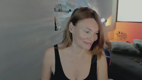 MistyBarnes NONUDE MODEL online show from May 8, 12:33 pm