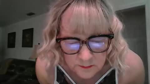 mistygoodslut online show from April 13, 11:47 am