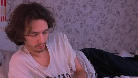 MitchelKors online show from April 6, 12:06 pm