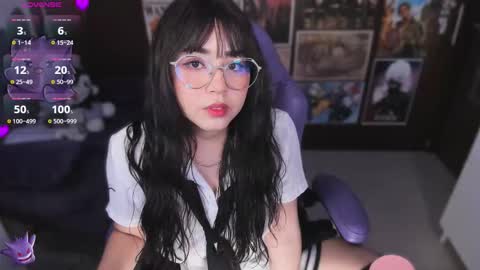 Snapshot of mitsu_dva chatting on September 17, 6:17 am Emili online show from September 17, 6:17 am