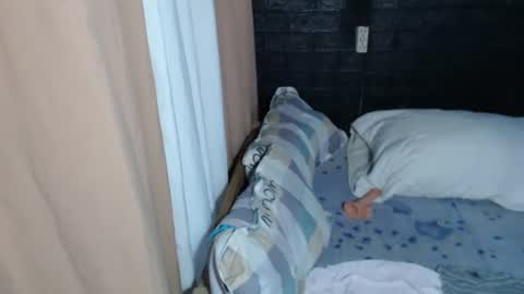 Snapshot of mitsubishixxx chatting on February 16, 10:43 pm Nardz online show from February 16, 10:43 pm