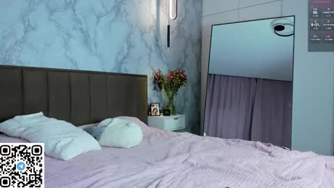 Mia 3 online show from October 22, 12:07 pm