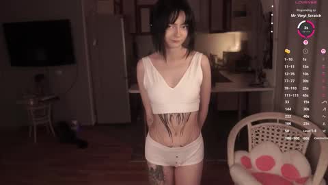 Yuka online show from December 4, 5:56 pm